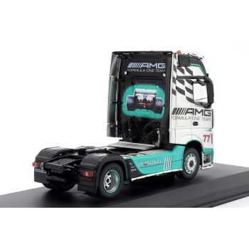 Mercedes-Benz Actros MP4 AMG Petronas F1 Team 2012 - skala 1:43 - Hachette